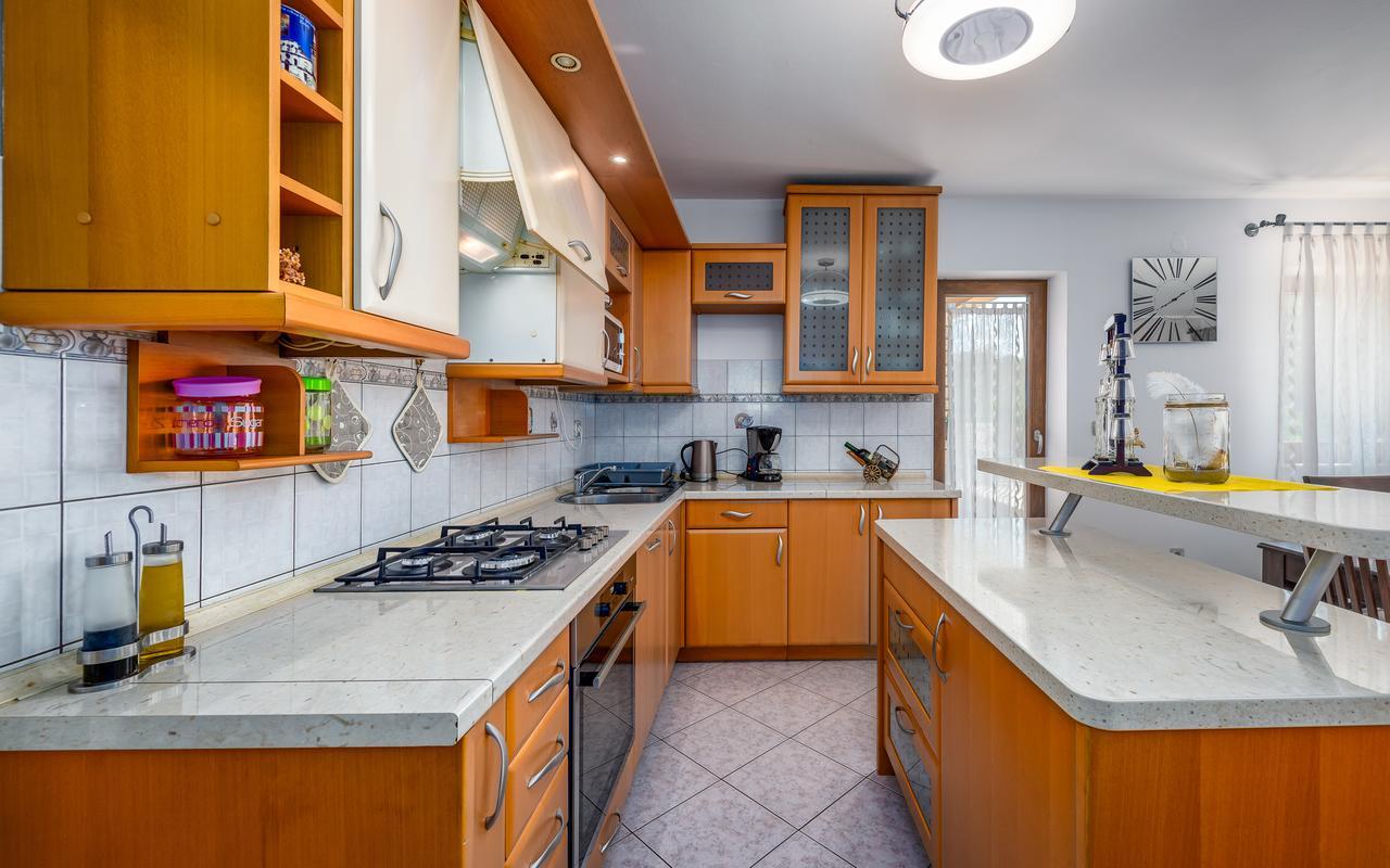 Villa Krizanci Žminj Exteriör bild